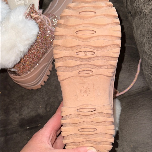London Fog Sparkly Pink Winter Boots with Faux Fur Lining - Picture 6 of 9